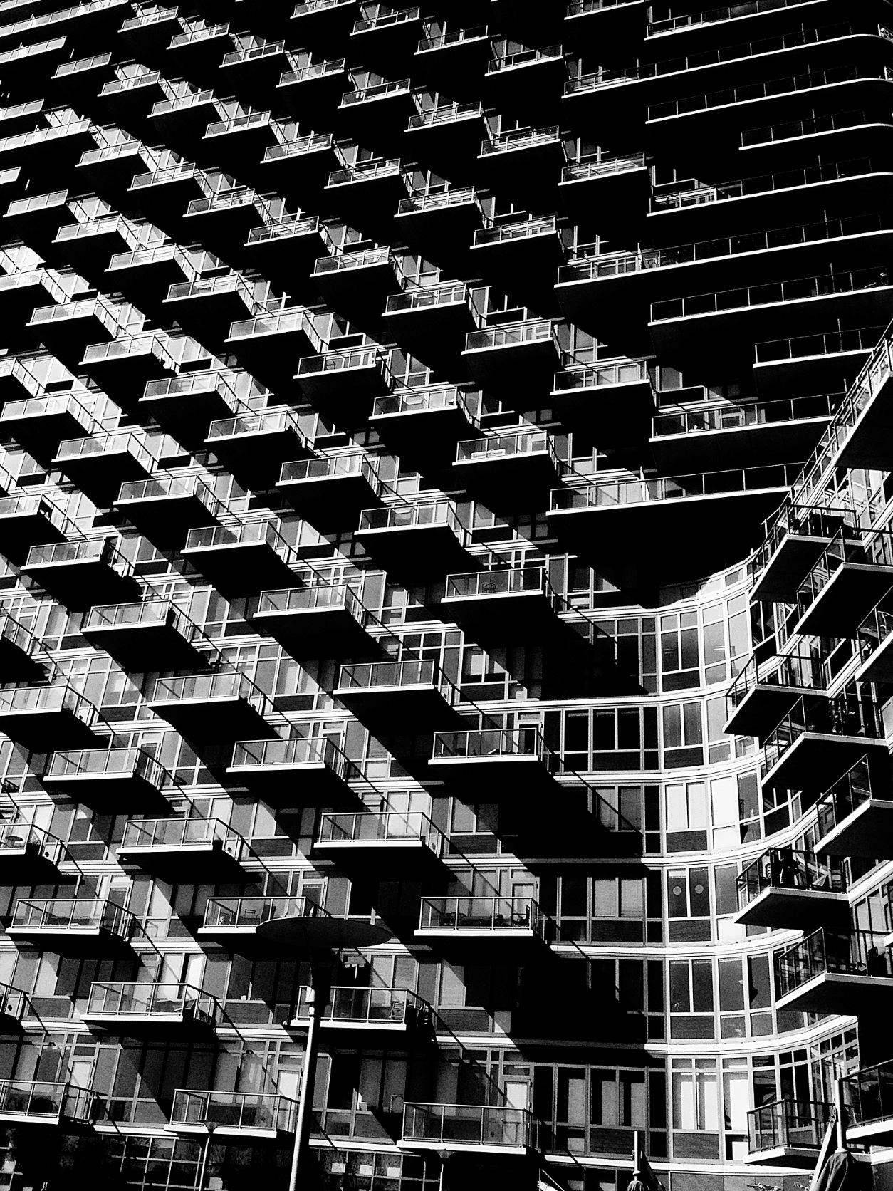 Close up of a curved skyscraper façade